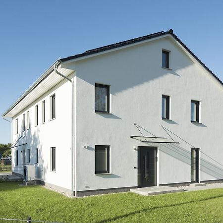 Bohnapartments Haus Zocheblick - 2 Kostenlose Parkplaetze - Sehr Ruhig - 4 Schlafzimmer - Neubau - Vollausstattung - Wlan Hoppegarten Esterno foto