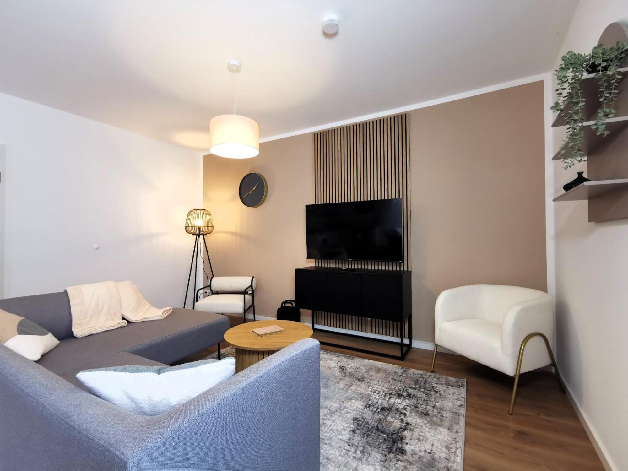 Bohnapartments Haus Zocheblick - 2 Kostenlose Parkplaetze - Sehr Ruhig - 4 Schlafzimmer - Neubau - Vollausstattung - Wlan Hoppegarten Esterno foto
