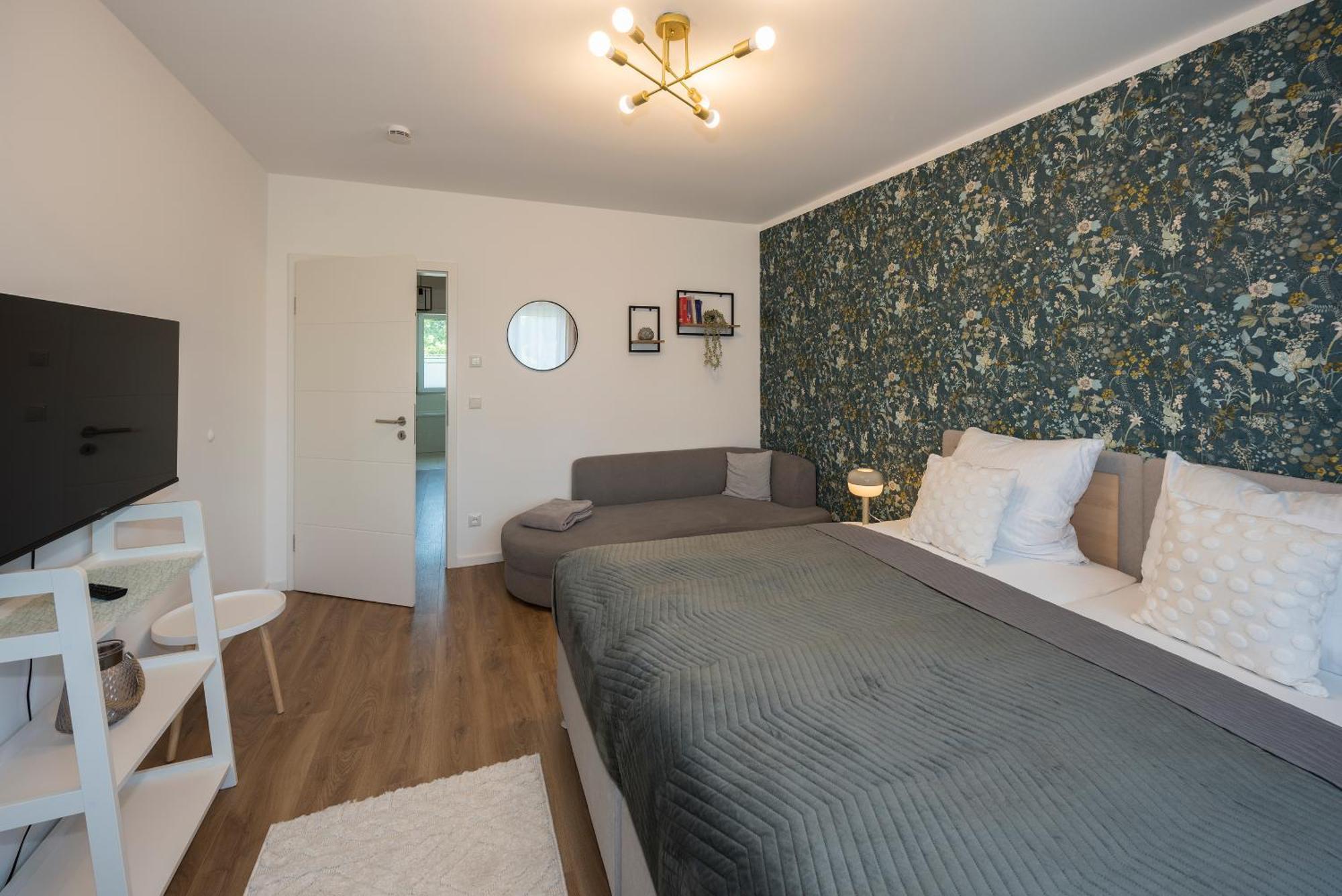 Bohnapartments Haus Zocheblick - 2 Kostenlose Parkplaetze - Sehr Ruhig - 4 Schlafzimmer - Neubau - Vollausstattung - Wlan Hoppegarten Esterno foto